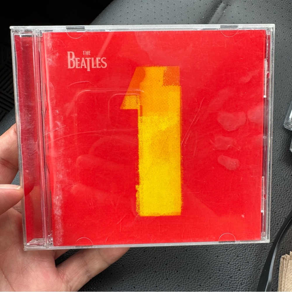 The Beatles '1' CD Album Vintage Y2K